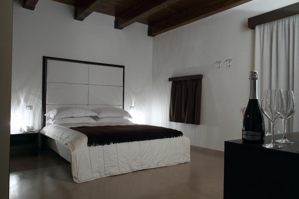 Deluxe Double or Twin Room Sea View